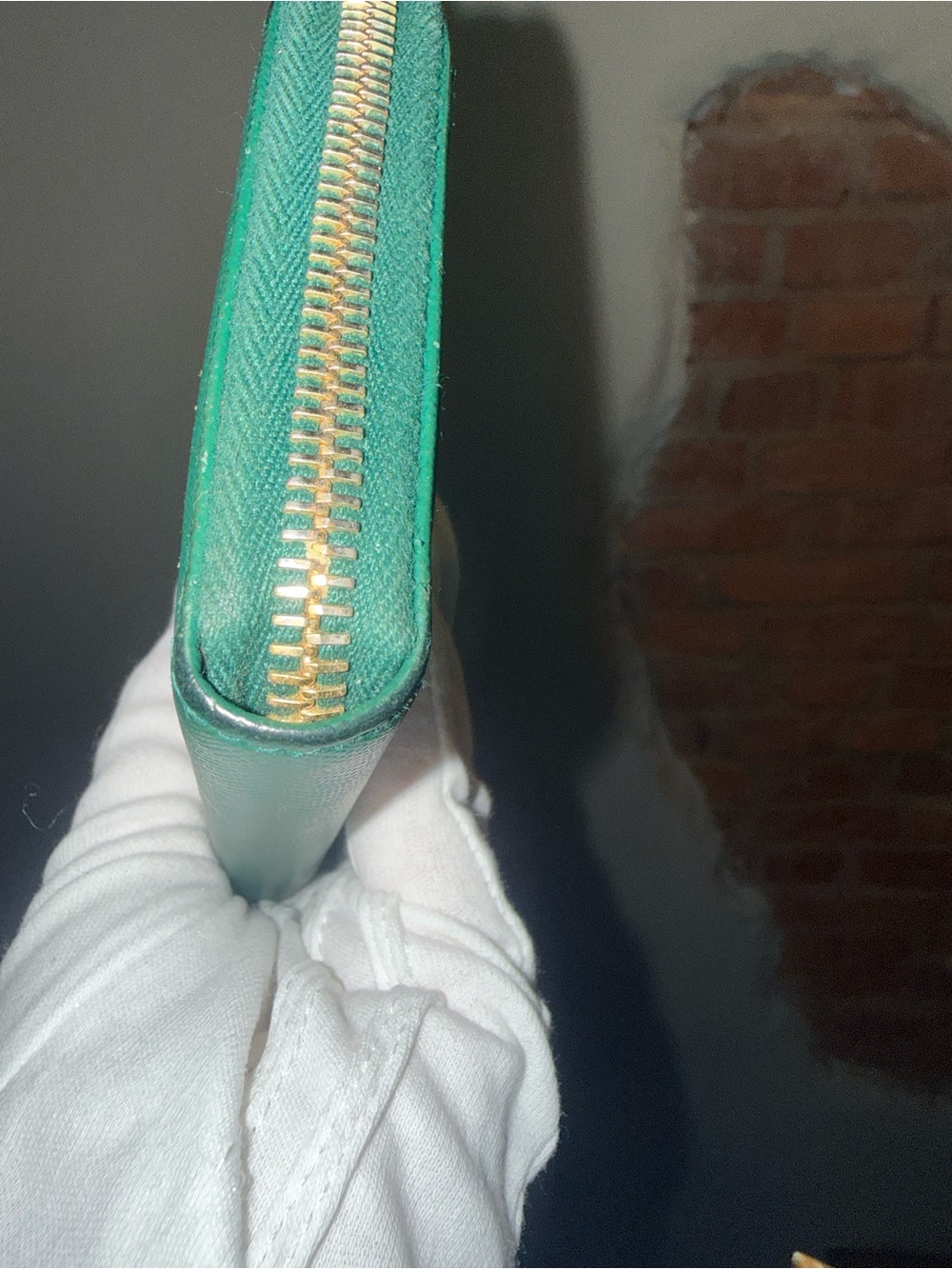 Authentic Prada Emerald Green Saffiano Zip Around Wallet Limited Edition - Picture 3 of 13